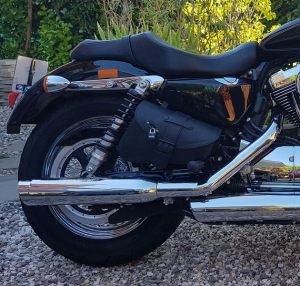 Sacoche Myleatherbikes Harley Sportster_55